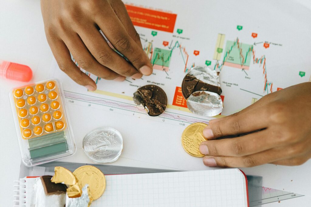Evaluación de la precisión de pronósticos de IA en finanzas 4 pexels photo 7173046 9